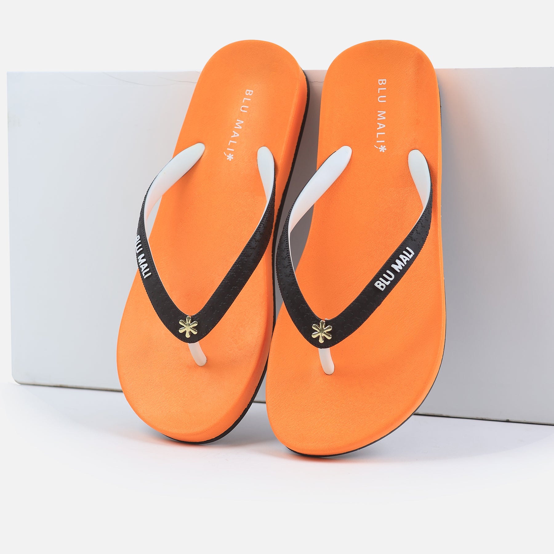 BLU MALI-Women's flip-flops Orange/Black